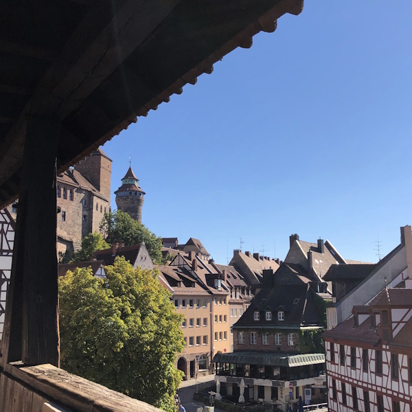 Nürnberg Altstadt mit Sinnwellturm